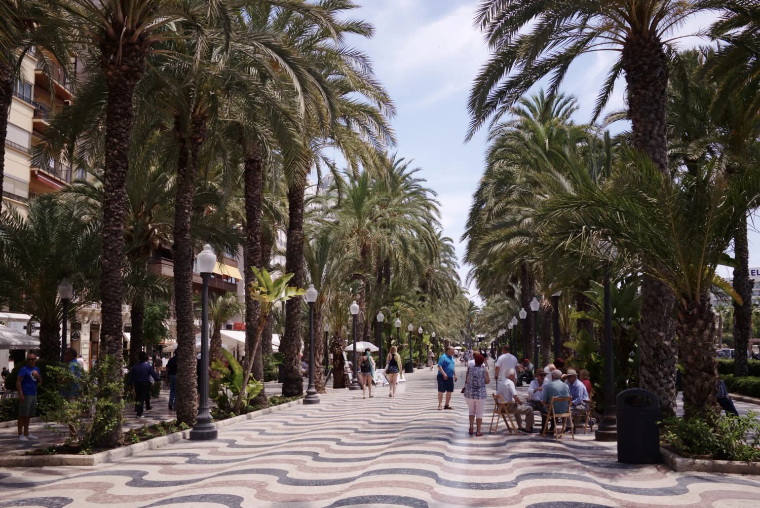 Paseo de la Explanada de España, en Alicante