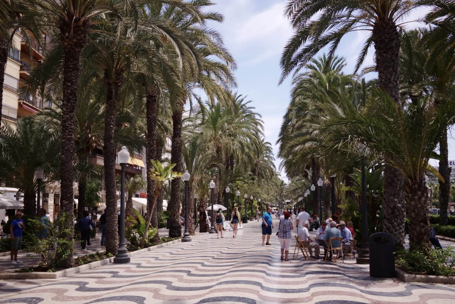 Paseo de la Explanada de España, en Alicante